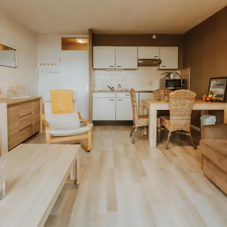 Appartement Zeeduin By Interhome